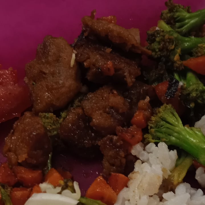 review photo of Gardein Sizzlin Szechwan Beefless Strips shared by @dul08 on 21 Feb 2022 - review