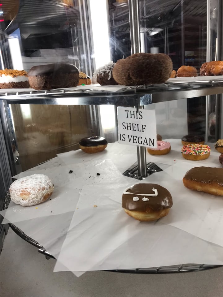 review photo of Voodoo Doughnut V Maple Filled Vegan Donut shared by @jayvegan88 on 26 Mar 2019 - review