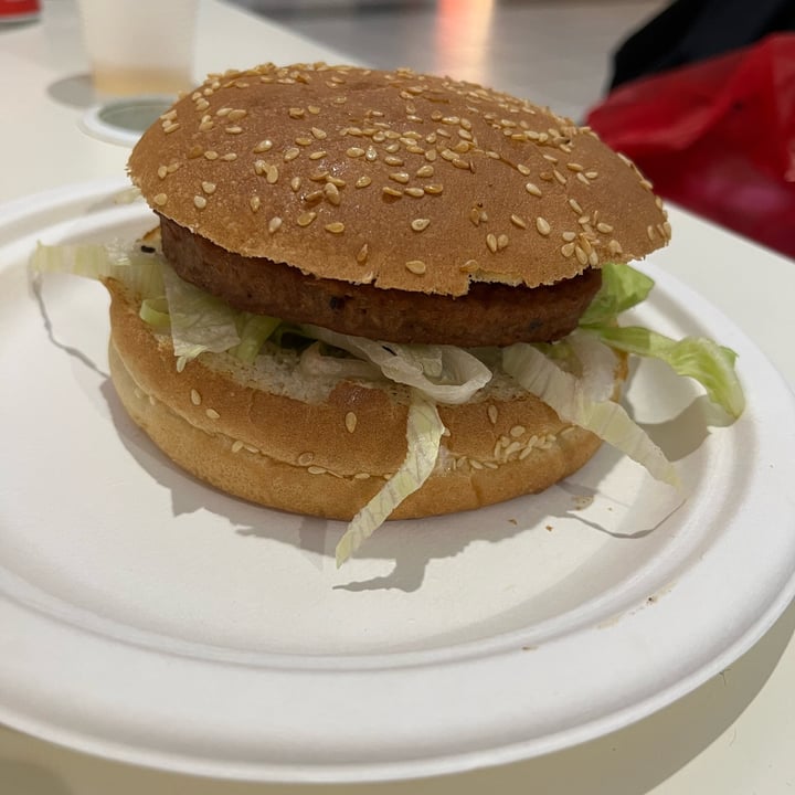 photo of MasterChips Vegan Burger shared by @giuliafru on  11 Oct 2022 - review