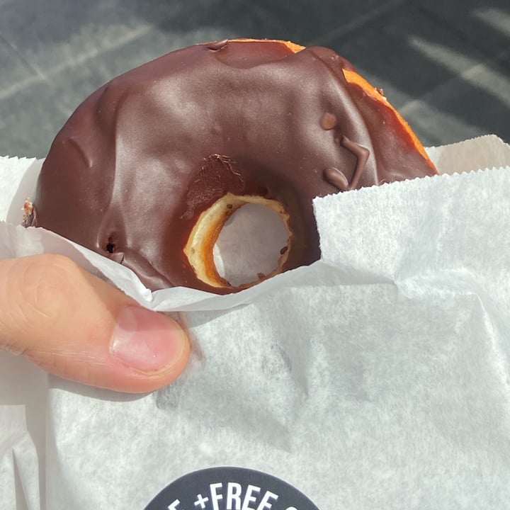 photo of Crosstown Spitalfields (Food Truck) - Doughnuts Chocolate shared by @-fre- on  25 Oct 2022 - review