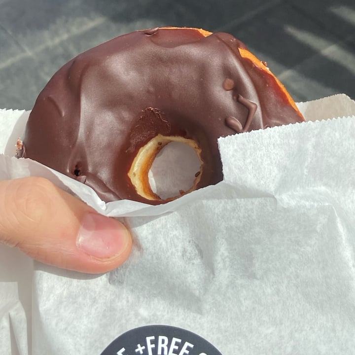 review photo of Crosstown Spitalfields (Food Truck) - Doughnuts Chocolate shared by @-fre- on 25 Oct 2022 - review