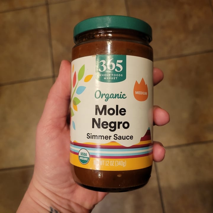 photo of 365 Whole Foods Market Organic Mole Negro Sauce shared by @gretchens on  23 Feb 2021 - review