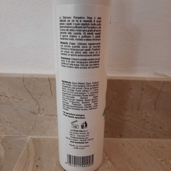 review photo of La Verde Vita Shampoo Delicato Pompelmo Rosa shared by @ester123 on 29 Apr 2022 - review