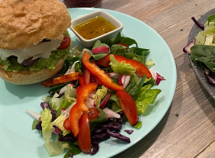 review photo of Paradise Plantbased Nice Guys Burger shared by @alexandrata on 29 Jul 2020 - review