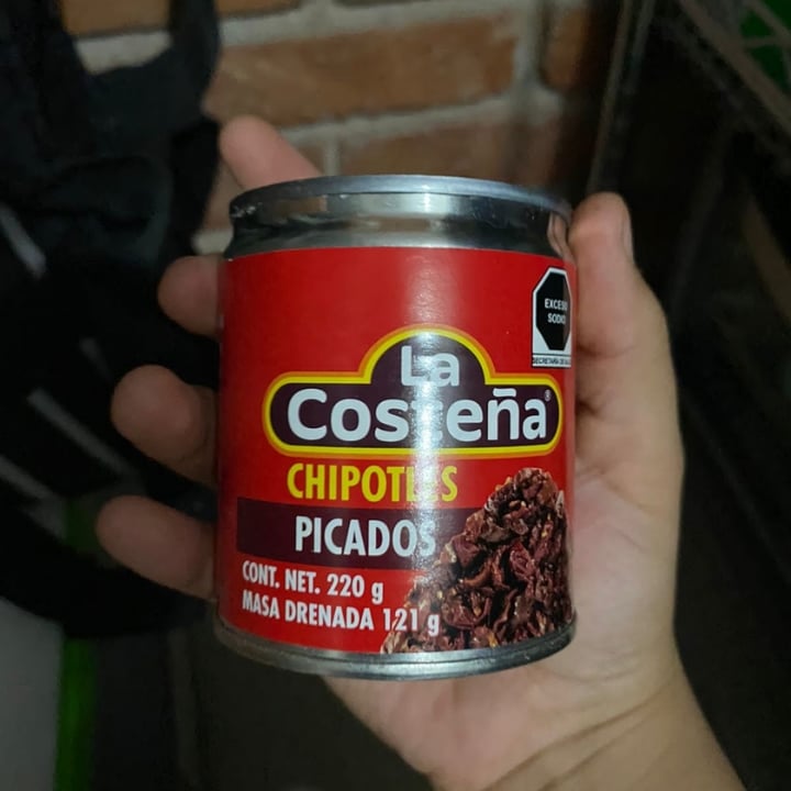 photo of La Costeña Chipotles picados shared by @elizabethlg on  30 Jun 2022 - review