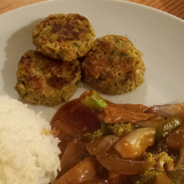 photo of Good Catch Plant-based Fishless Cakes Thai Style shared by @janxr on  24 Nov 2021 - review