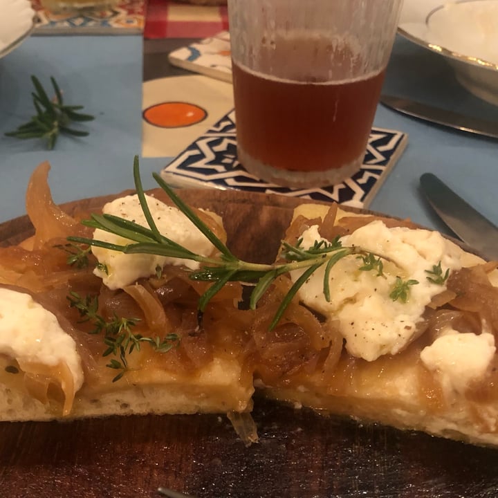 review photo of Amaranto Bistrot Toscana Vegan con cipolle e stracchino vegano shared by @123ale on 01 Oct 2022 - review