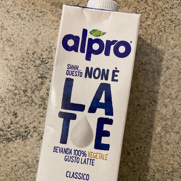 photo of Alpro This is Not Milk Classic Questo Non è Late Classico shared by @littleflame on  03 Jun 2022 - review