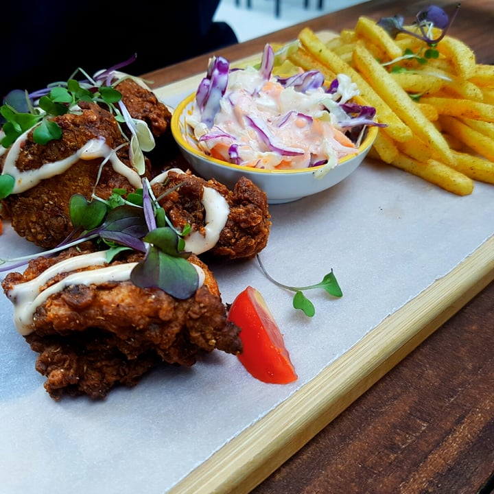 photo of The Vegan Chef Umhlanga Southern fried chickn, chips & slaw shared by @greenbeang on  22 May 2021 - review