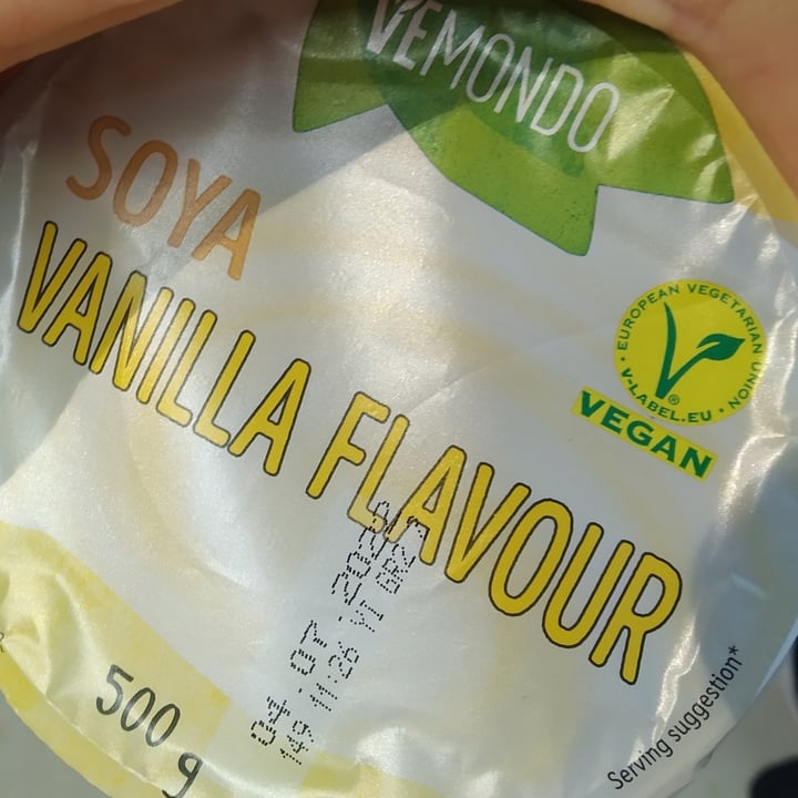 photo of Vemondo yogurt alla vaniglia shared by @ire97 on  22 Jun 2022 - review