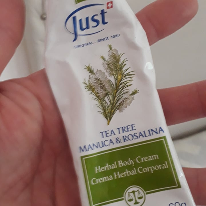 photo of Swiss Just Crema Herbal Corporal-Tea Tree, Manuca & Rosalina shared by @rominasnm on  08 Nov 2020 - review