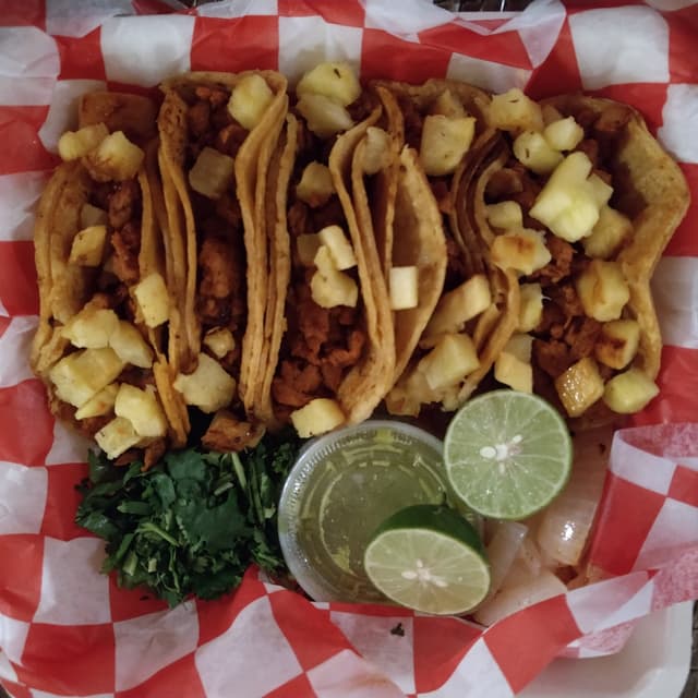 Foto do prato “Tacos de chicharrón de Soya”