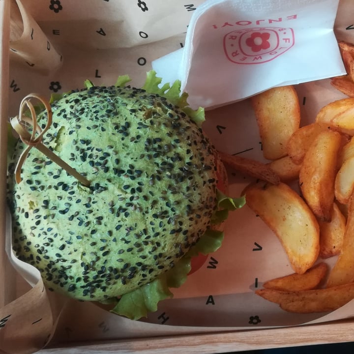 photo of Flower Burger Jungle BBQ shared by @e1e on  30 Sep 2022 - review
