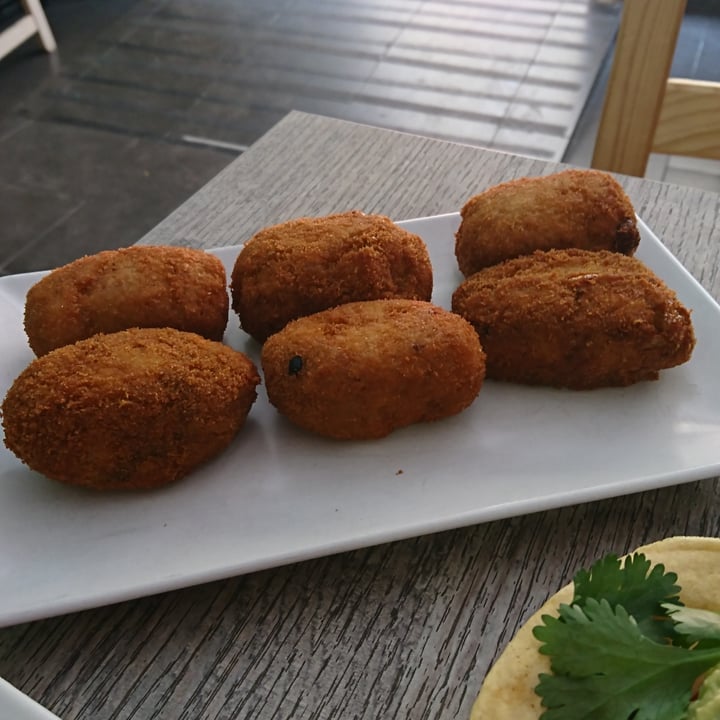 photo of El Perro Gamberro Croquetas shared by @lmf on  02 Apr 2021 - review