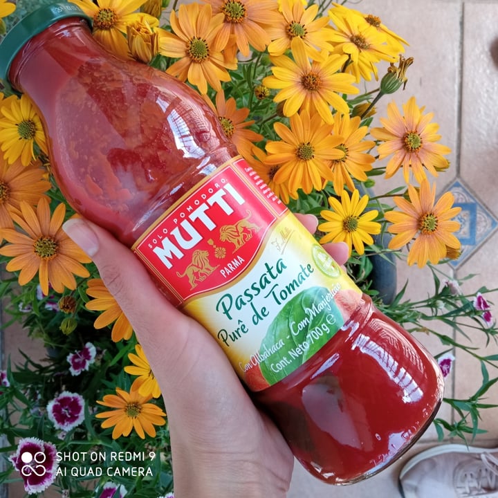 photo of Mutti Passata Puré De Tomates Con Albahaca shared by @renataissidora on  21 Oct 2021 - review