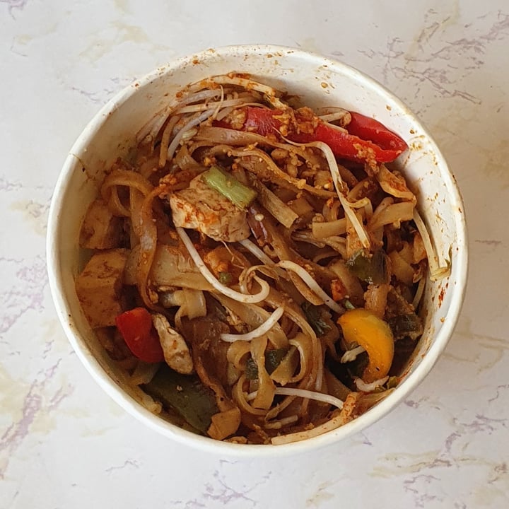 photo of Pangea Kitchen RD Pad Thai de Vegetales shared by @viralata on  25 Apr 2022 - review