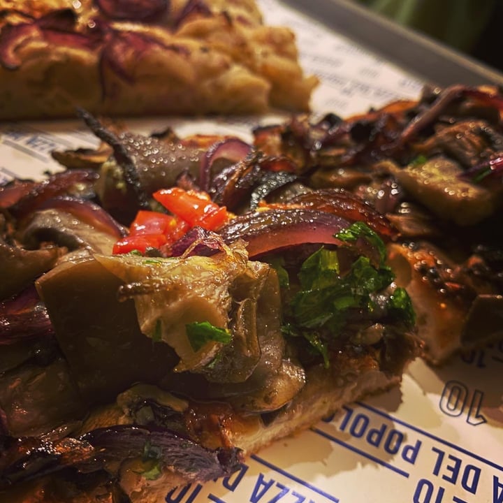 photo of Pizza del Popolo Pizza “La Pirata” shared by @rifugioalmalibre on  27 Oct 2021 - review