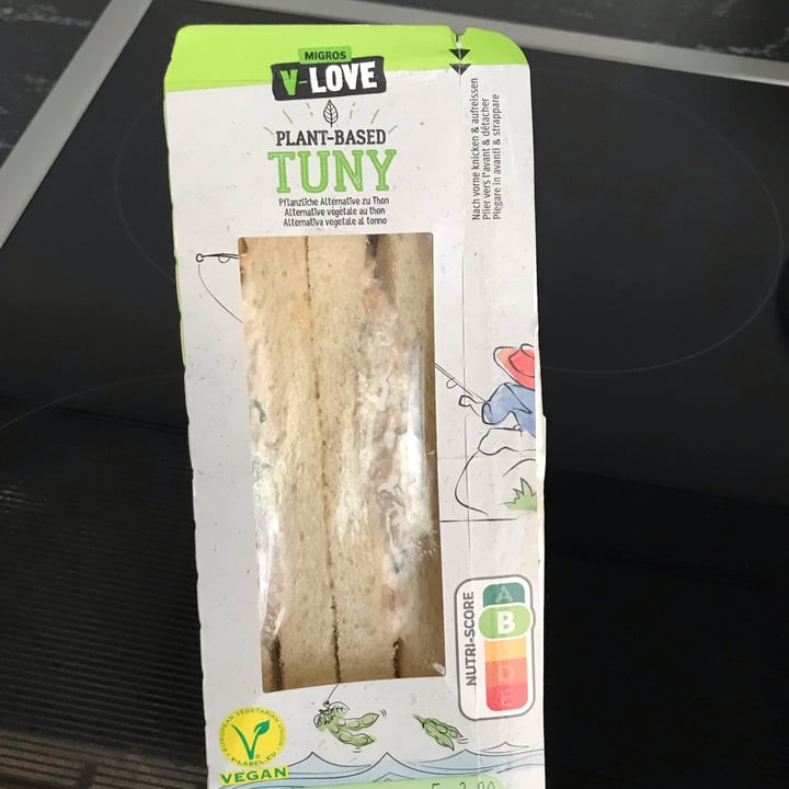 review photo of v-love Sandwiche Vegano shared by @ninica on 14 Oct 2022 - review
