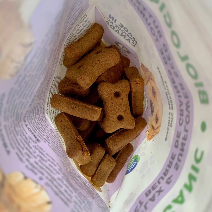 photo of PetStore Organic Flax & Sunflower Seed Butter Dog Biscuits shared by @selene00 on  02 Jun 2021 - review
