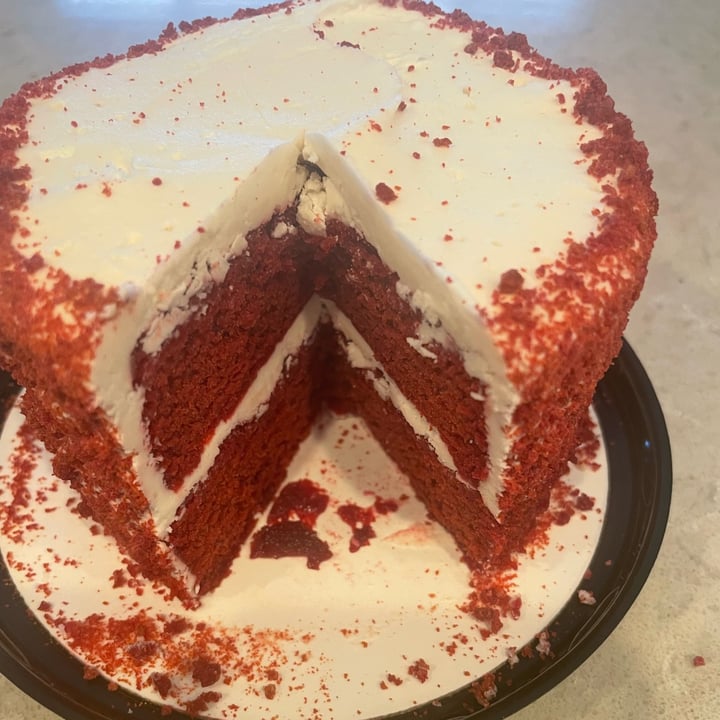 review photo of Rubicon Bakers Rubicon Vegan Red Velvet cake shared by @veg4n on 27 Oct 2021 - review