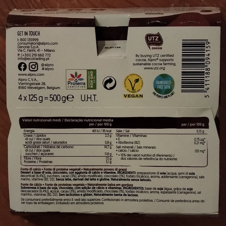 review photo of Alpro Devilishly Dark Chocolate Plant-based Dessert shared by @naturalmentearia on 28 Mar 2022 - review