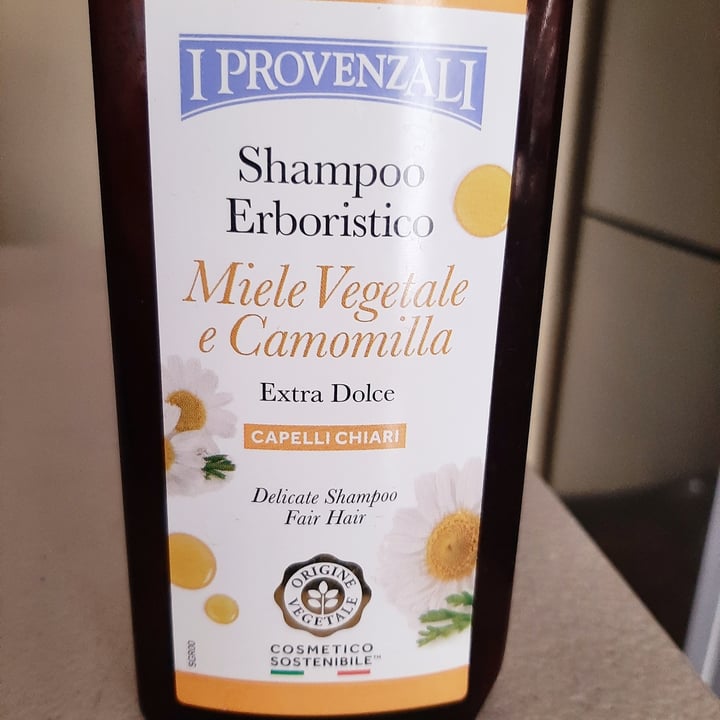 photo of I Provenzali Shampoo erboristico miele vegetale e camomilla shared by @kate71 on  02 Oct 2022 - review