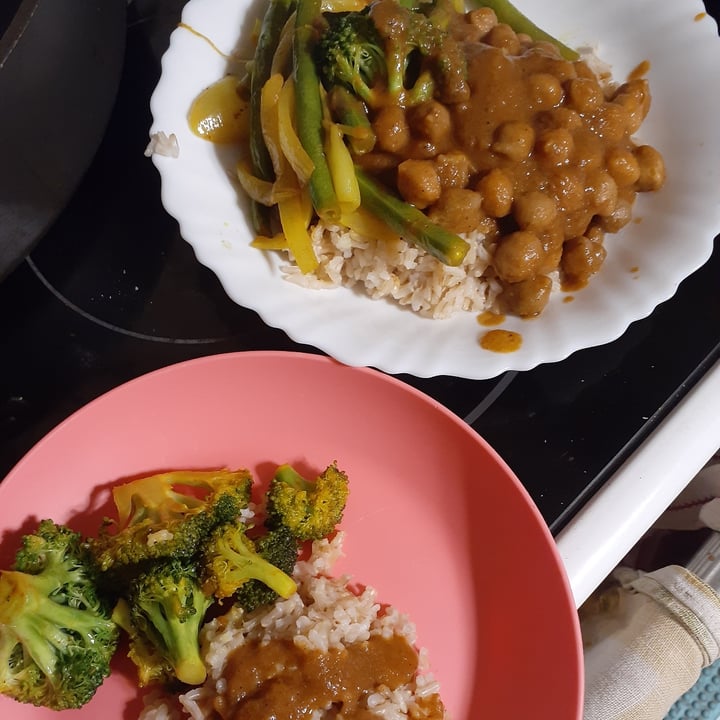 photo of Indialicious Chana Masala shared by @startingattheroots on  27 May 2021 - review