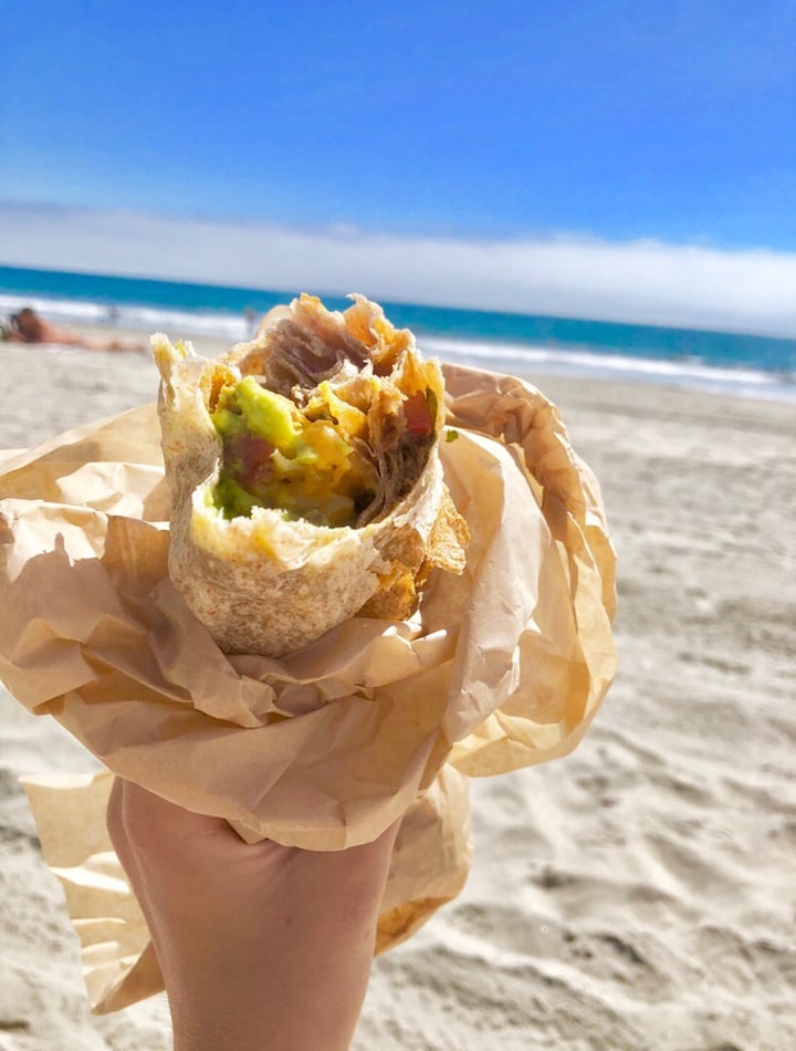 photo of Evolution California Burrito shared by @vegan-treehugger on  02 Jan 2020 - review