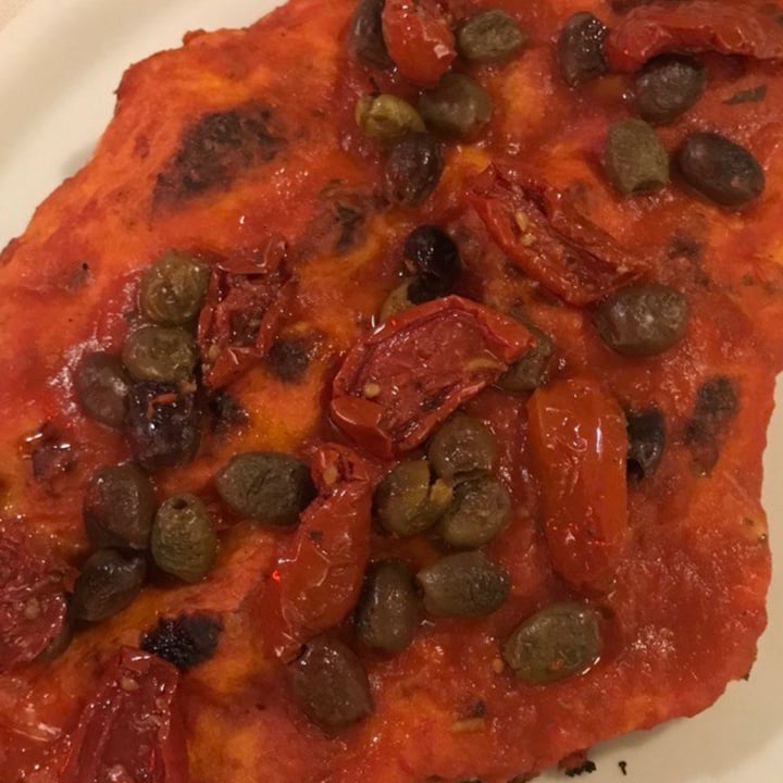 photo of Pizzeria Linus Lonato del Garda Pizza fuori menu shared by @ele27 on  09 Dec 2022 - review