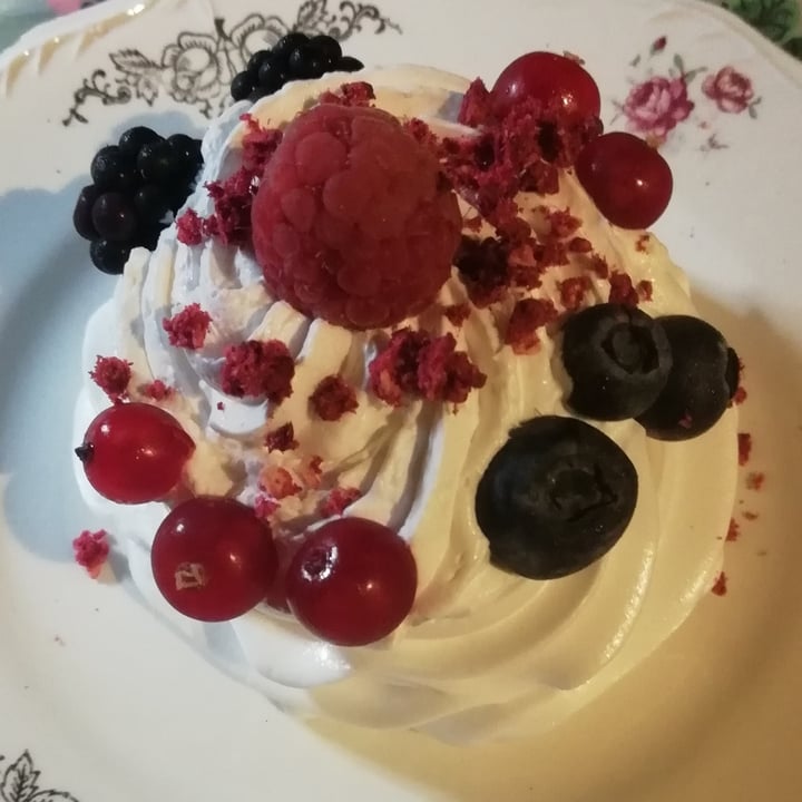 photo of Sementis pavlova shared by @nancyveg on  16 Jun 2022 - review