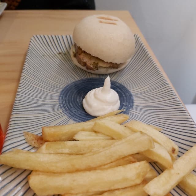 「Pulguita de seitán al ajillo」の料理の写真