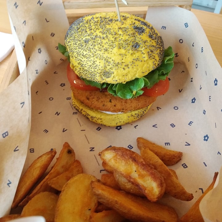 photo of Flower Burger Funky Cecio shared by @johannesburg on  13 Jun 2021 - review