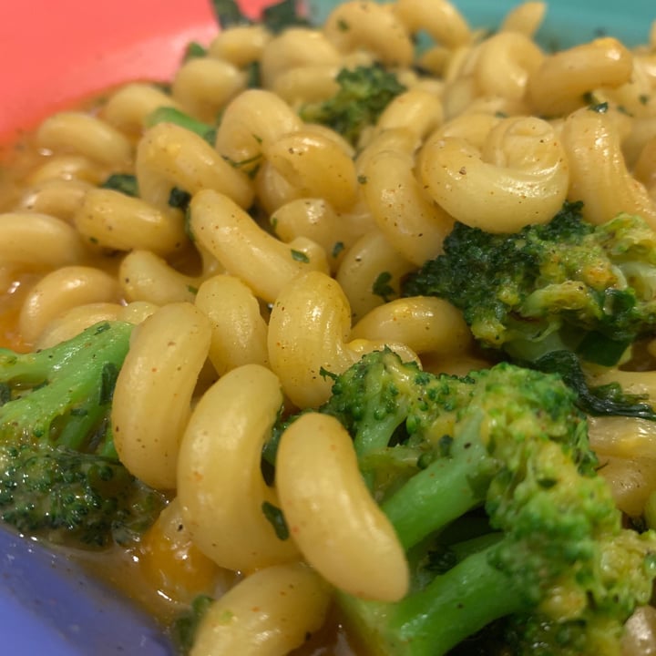 photo of The Friendly Toast Vegan Mac shared by @aestheticallyadventurous on  04 Apr 2019 - review