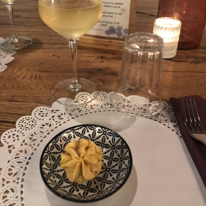 review photo of Romeow Cat Bistrot Antipasto alla barbabietola shared by @ludogrillo on 09 Aug 2022 - review