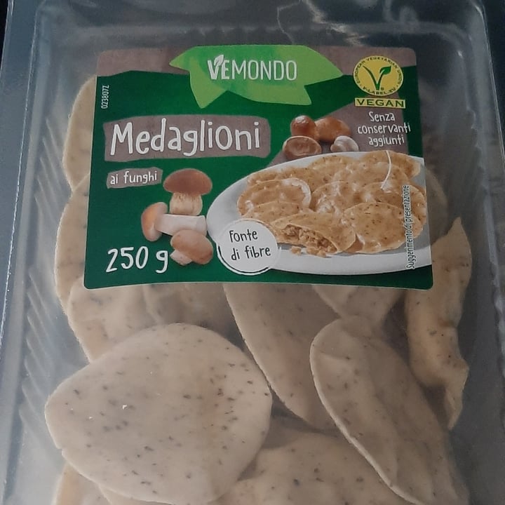 review photo of Vemondo Medaglioni ai funghi shared by @erikaaa on 15 Apr 2022 - review