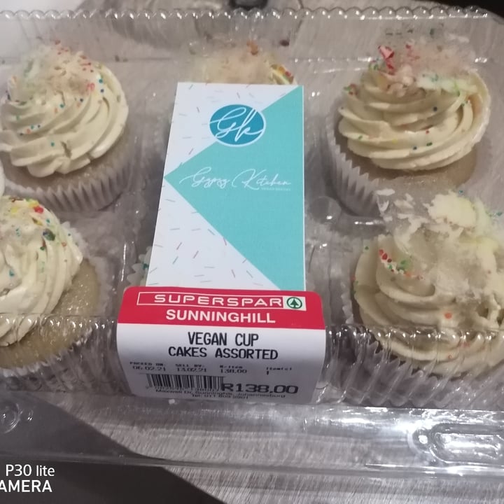 photo of The Gypsy Kitchen Vegan Bakery Cupcake shared by @twohappyrescuemutts on  13 Feb 2021 - review