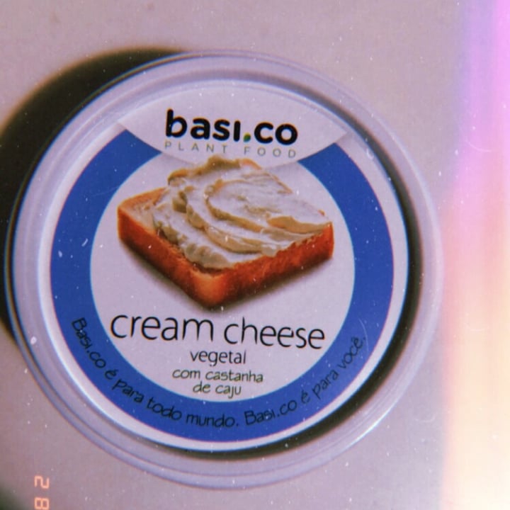 photo of Basi.co Cream Cheese Vegetal shared by @valentina2413 on  29 Aug 2021 - review