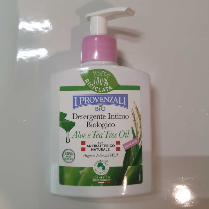 photo of I Provenzali bio Detergente intimo biologico Aloe e Tea Tree Oil shared by @saiveg on  11 Jun 2022 - review