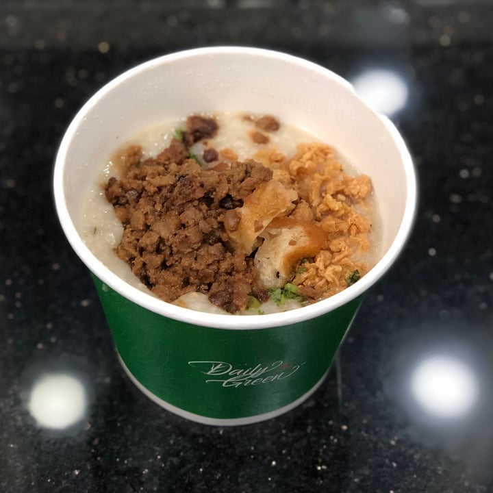 photo of Daily Green 吉祥素 Porridge With OmniPork shared by @plantingggg on  24 May 2021 - review