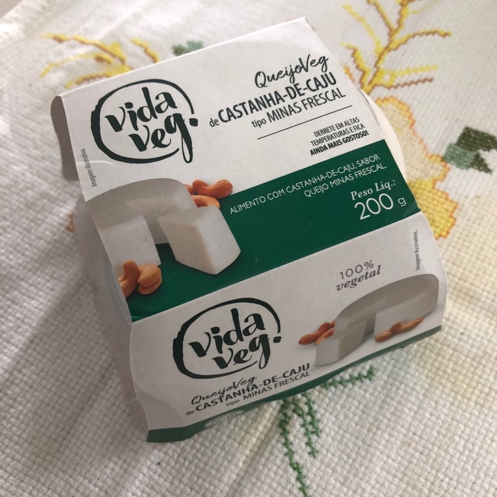 review photo of Vida Veg Queijo de Castanha de Caju padrão shared by @carolfc on 08 May 2022 - review