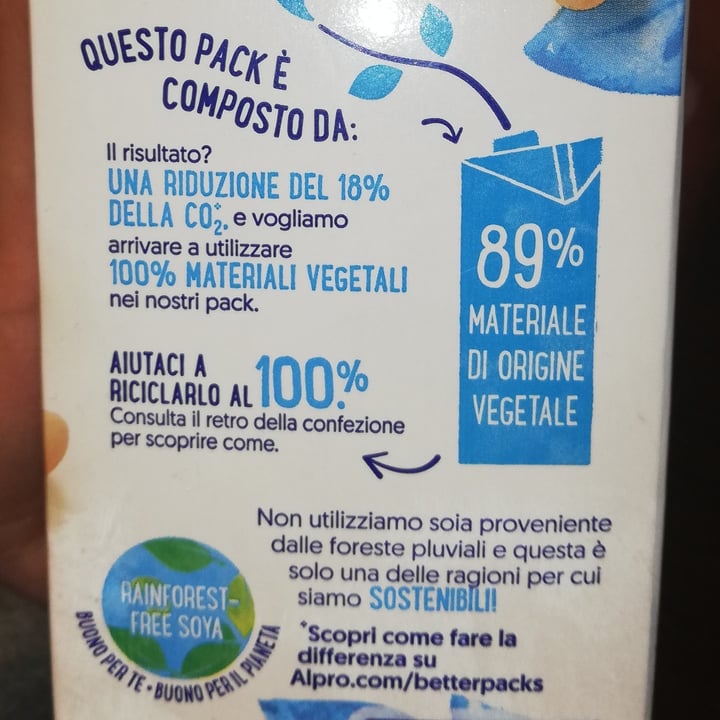 review photo of Alpro Barista Soia shared by @chiaragnese on 19 Oct 2022 - review