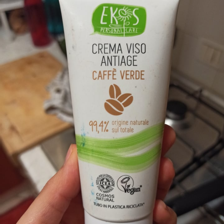 photo of Ekos personal care Crema viso antiage caffè verde shared by @smarties on  06 Dec 2021 - review
