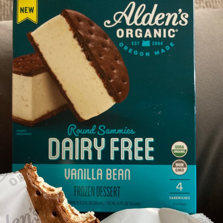 photo of Alden’s Organic Dairy Free Vanilla Bean Round Sammies shared by @ocean444 on  01 Jun 2021 - review