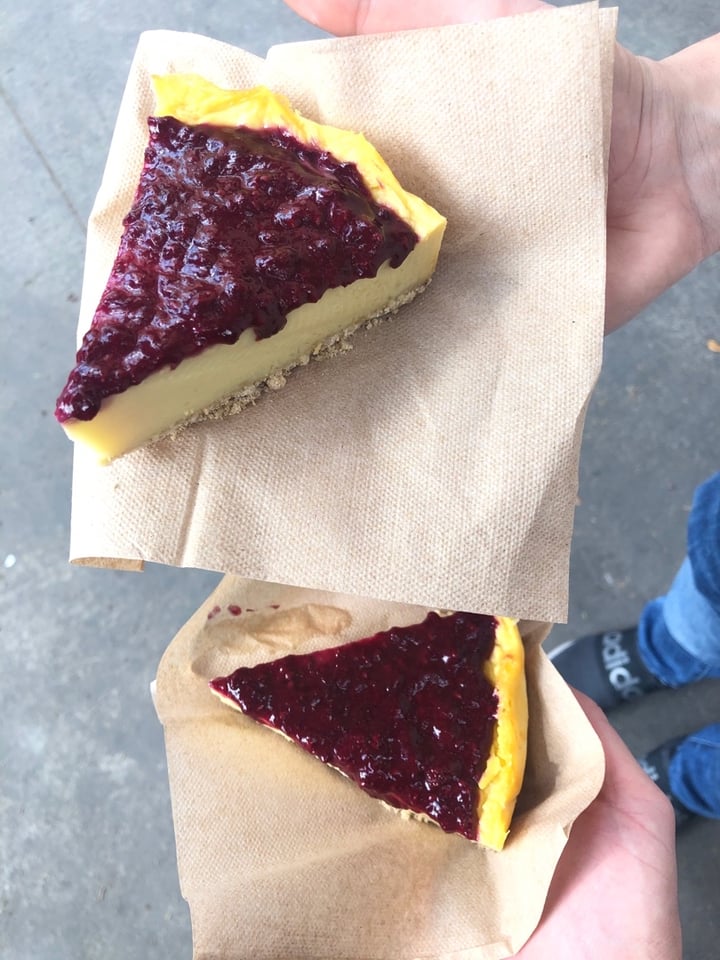 photo of Por siempre vegana 2 Cheesecake shared by @marcobeltran on  26 Jan 2020 - review