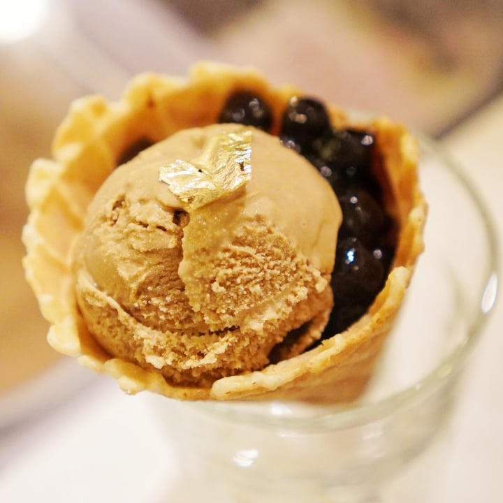 photo of Well Loft VIETNAMESE COFFEE BOBA CONE shared by @jxvegjournal on  09 Dec 2020 - review