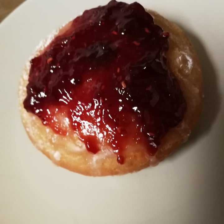 review photo of CrisLa sweets Bomba Cheesecake shared by @lorelorelein on 15 Dec 2021 - review