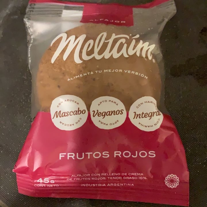 photo of Meltaím Alfajor de Frutos rojos shared by @lolimiqueo on  21 Oct 2021 - review