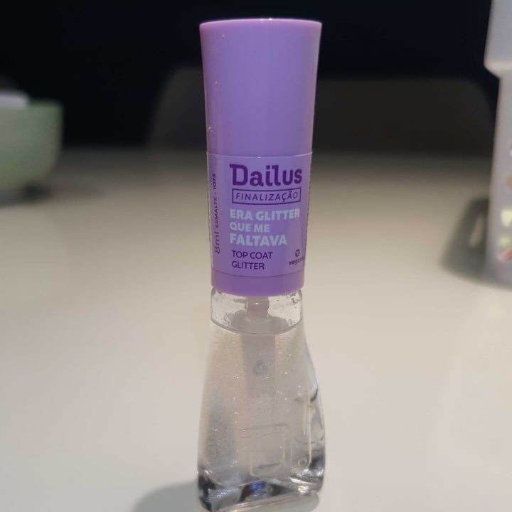 review photo of Dailus Esmalte Finalização - Era Glitter que me Faltava shared by @amira7 on 13 May 2022 - review