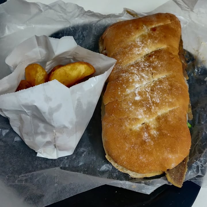 photo of Gordo Vegano Sandwich de Milanesa shared by @candelariex on  13 Sep 2021 - review