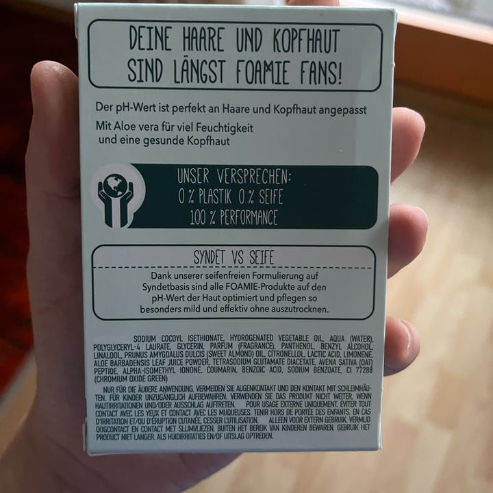 review photo of Foamie Fester Conditioner shared by @alealbe on 12 May 2022 - review